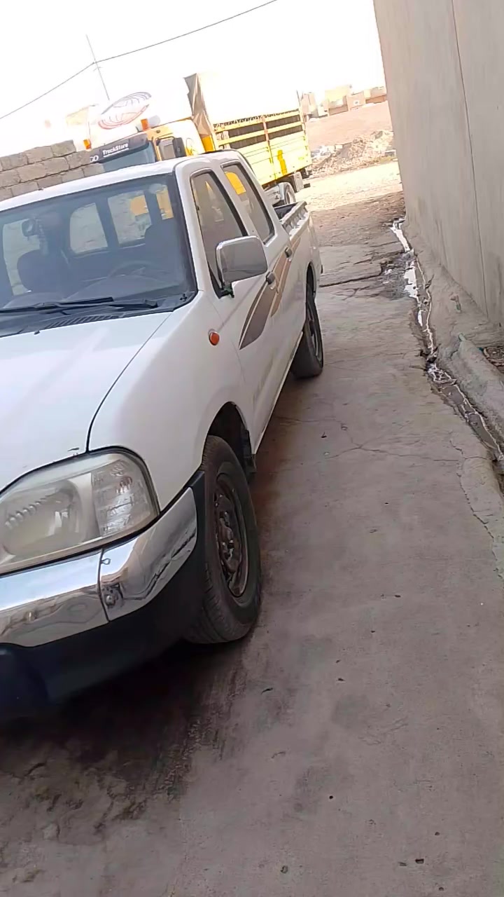 بيكم نيسان للبيع موديل 2011 رقم دهوك  محرك بشرط ما بي قطره صبغ (***********
