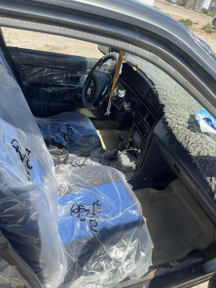 السلام عليكم سيارة كورلا للبيع موديل ٩٠ رقم بغداد سنويه لل27 بلادي يسرى بلادي أوتوماتيك بسمي تدفئة وتبريد كهربائيات كلها شغاله محرك كير عل فحص العنوان قضاء بلد   للاتصال عل الرقم 
***********
