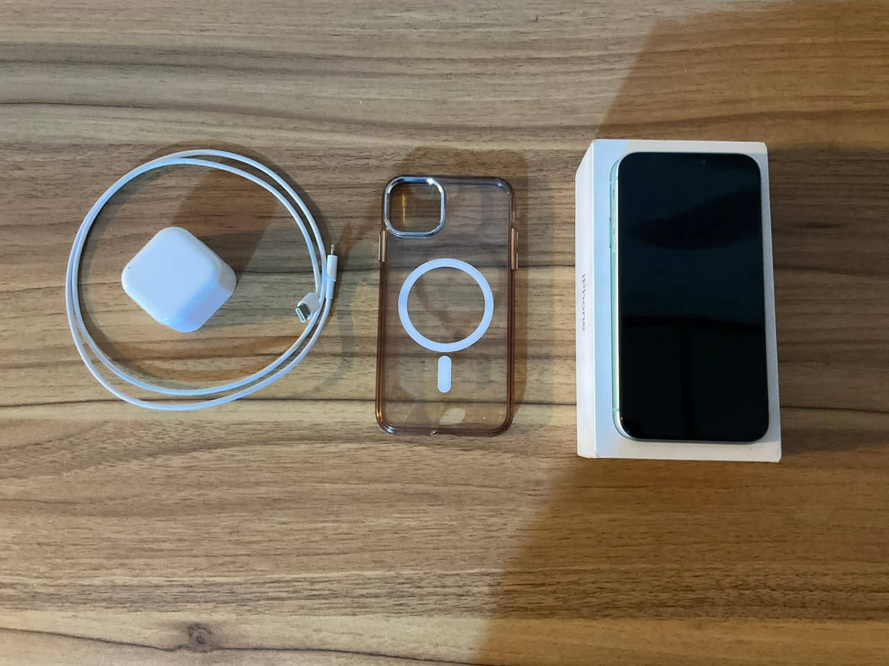 📱 للبيع iPhone 11 أخضر – 128GB
✅ شاشة أصلية مستبدلة
✅ شاحن أصلي
✅ الكرتون الأصلي موجود
✅ كفر MagSafe مرفق
🔋 صحة البطارية: 50%

💰 السعر: 175 ألف دينار

🔒 السعر قفل للشراي فقط

📩 التواصل خاص للجادين فقط.


**إذا كنت صاحب هذا الإعلان وتريد حذفه لأي سبب، رجاءا أرسل رسالة إلى الدعم الفني**