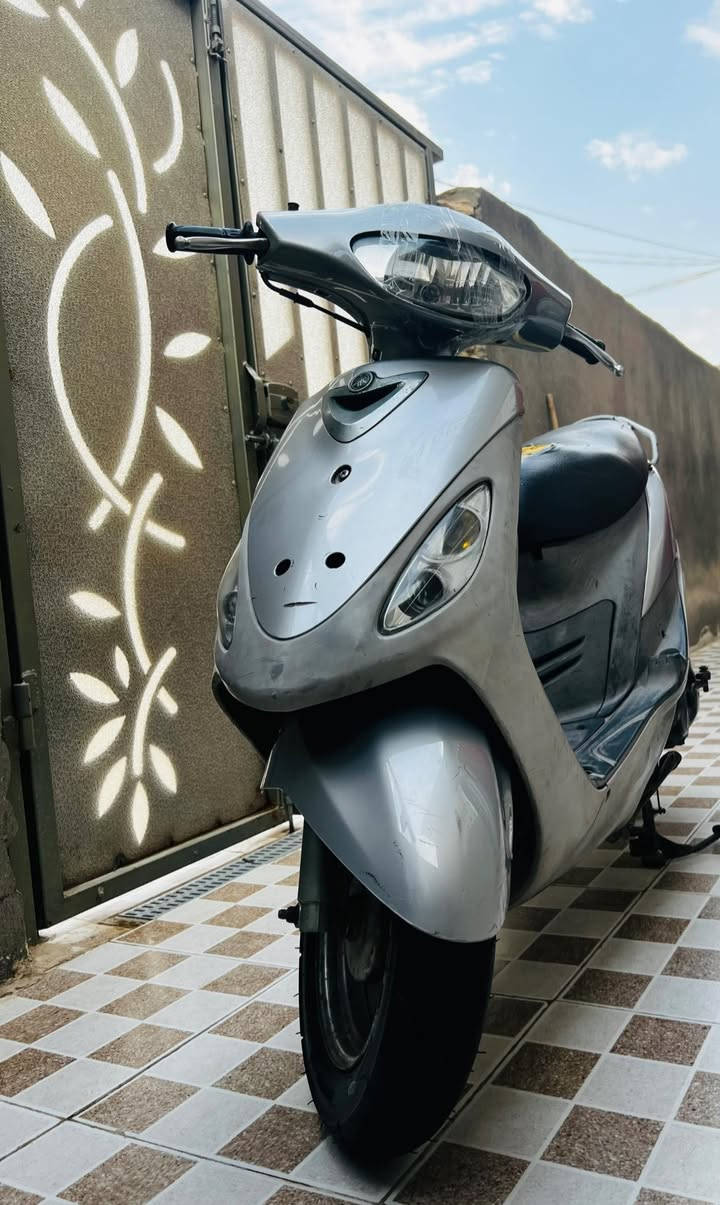 ماكس منغولي للبيع
كفاله عامه كلشي ماناقصها
ختم واحد وي المكينه 
دراجه خير من الله مكينتها خير من الله 
برغي مامفتوح بيها دراجه معدل خير من الله 
مكاني ديوانيه 
سعرها 750 وبيها مجال الشراي بي خير ويدلل 
رقمي ***********
