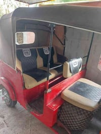 ١٩ بس دوس معمره والباقي مكفوله ٥٧٠٠ رقم الهاتف ٠٧٧٠٧٢٥٨٧٧٤