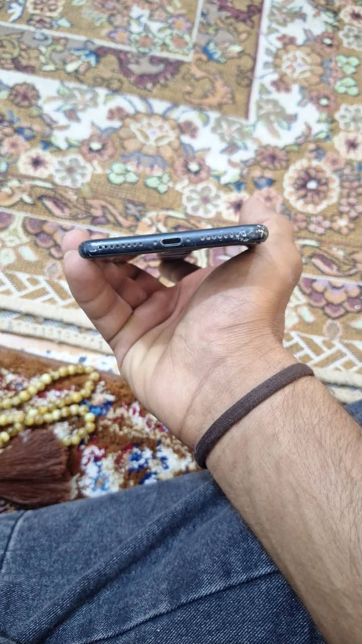 بلادي ممبدل بي شي فقط كسر بسيط بلزاويه مال شاشه سعره٥٥


**إذا كنت صاحب هذا الإعلان وتريد حذفه لأي سبب، رجاءا أرسل رسالة إلى الدعم الفني**