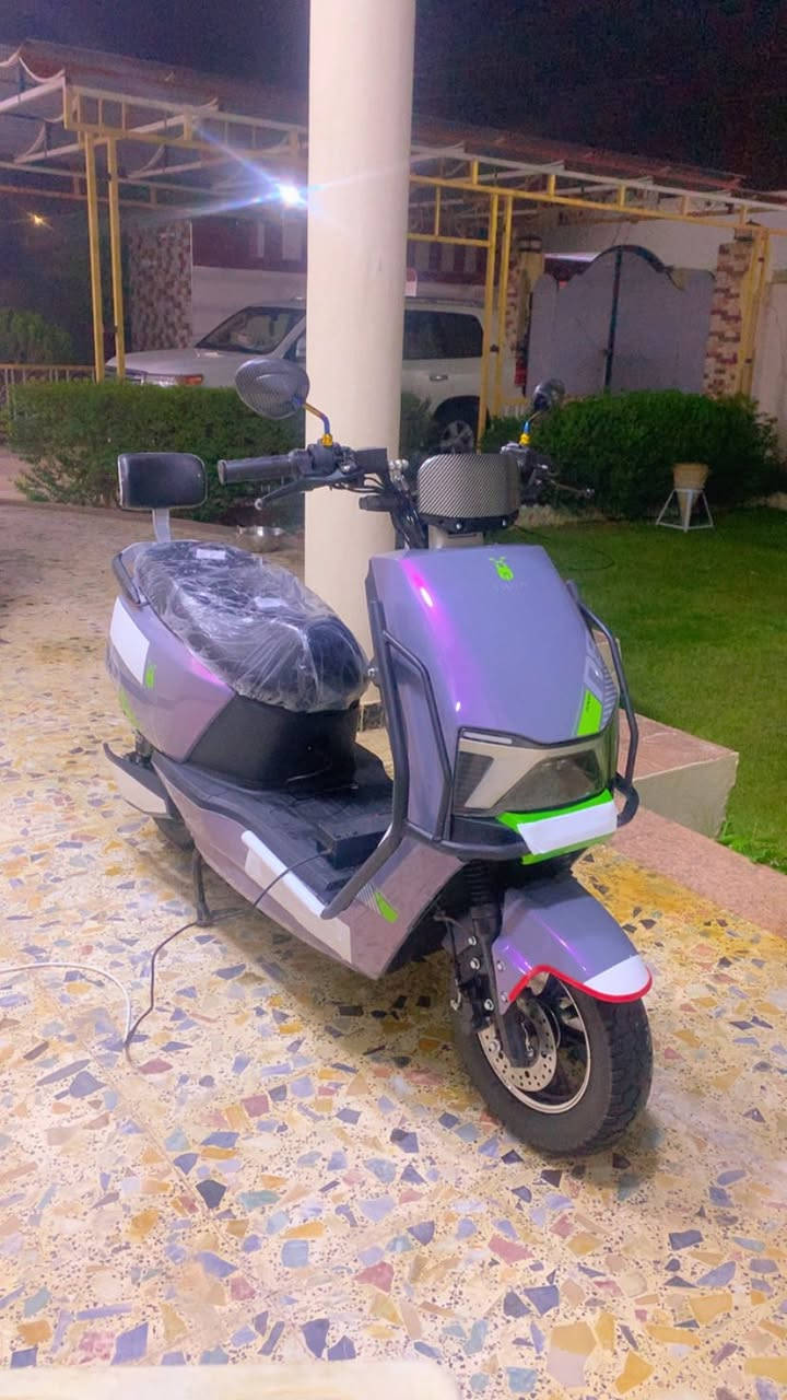 دراجه شحن
نضافه100%
بطاريات كلهن10
سعره 675
قفله 
مكان الخالديه 
هـ***********
