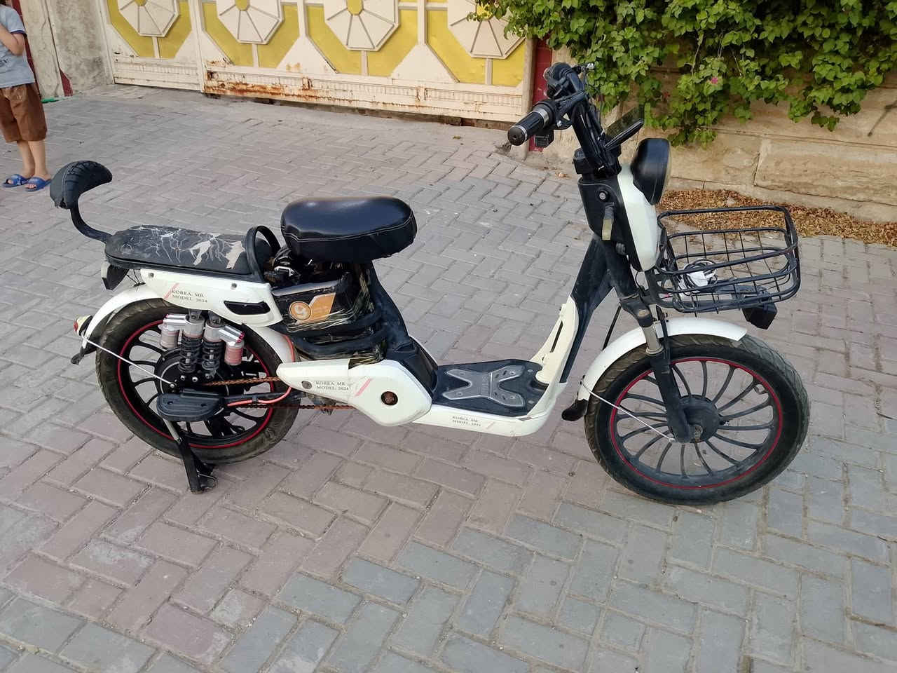 السلام عليكم
دراجة شحن للبيع سعر 180 وبيهة مجال أو مراوس بجهاز نضييف نضافه 100/80 مكان بعقوبة التحرير للتصال ***********
