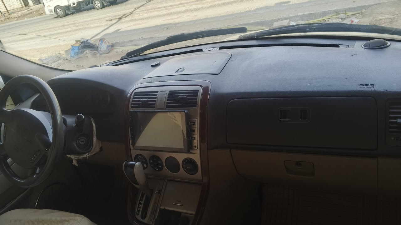 سيدونه موديل 2005 اصل بانزين محوره مسكر اوتوماتيك كاز تخم تاير جديد تبريد شغال رقم بغداد خصوصي راعيه جاري رقم تلفون *********** ناصرية المركز السعر 85 وبيه مجال
