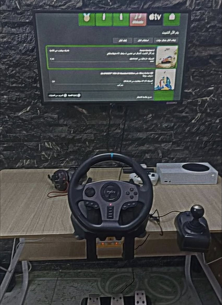 السلام عليكم اكس بوكس سيريس اس مع دركسون v90مع يوبي اس مع يده اصليه وحده مع ملاحقاته ومع الكراتين بسعر 500 الف وبيه مجال بسيط الرقم ***********
