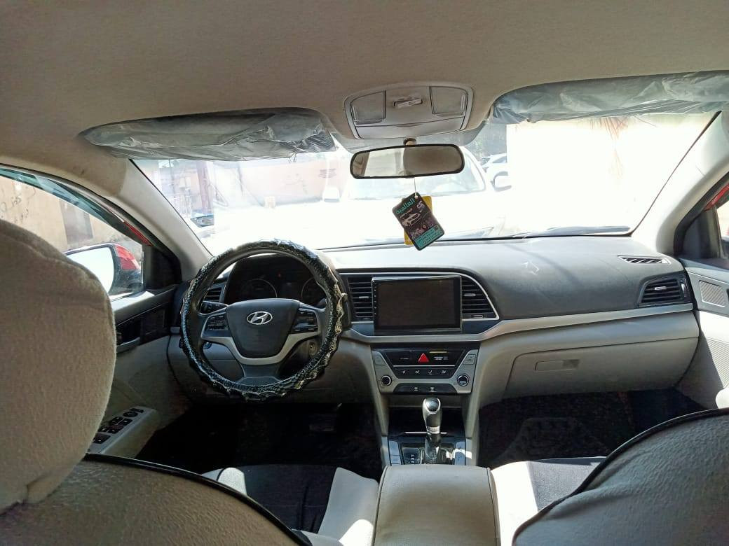 سلام عليكم النترا موديل ١٧رقم بغداد جديد ظرر بنيد مبدل وصبغ جامرلوغات وصندوك من فوك وسونار موجود  اتصل ع رقم *********** مكان سياره ديالى بعقوبه حي المهندسين مراوس فقط
