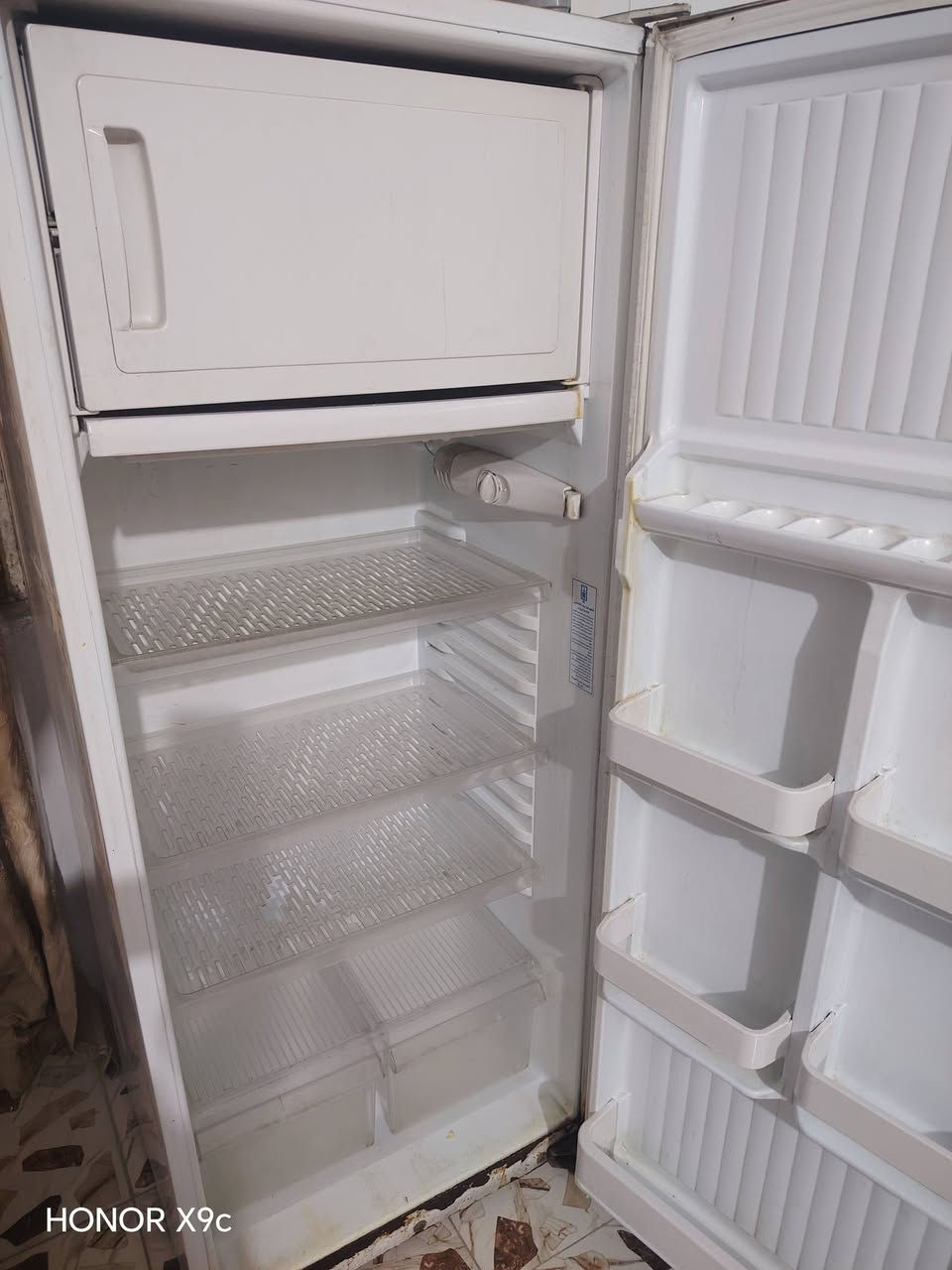 غراض بيت نضاف كلش مكان حله 
المجمده ال جي الخليج حجم وسط سعره 200بيه مجال مداخله تصليح 
الثلاجه ب150 مداخله تصليح ابد نوع كريازي 
التخامه ب210 ثنينهن  بيهن مجال مكان ابو غرق 
التخم الازرك عشر نفرات تسكام ب175
الغرفه 10قطع ب190قفل 
الشوايه مال كص ب200بيه مجال مكان محاويل 
اني مندوبه شعندك غراض بيت بسعر مناسب بلحله دز خاص


**إذا كنت صاحب هذا الإعلان وتريد حذفه لأي سبب، رجاءا أرسل رسالة إلى الدعم الفني**