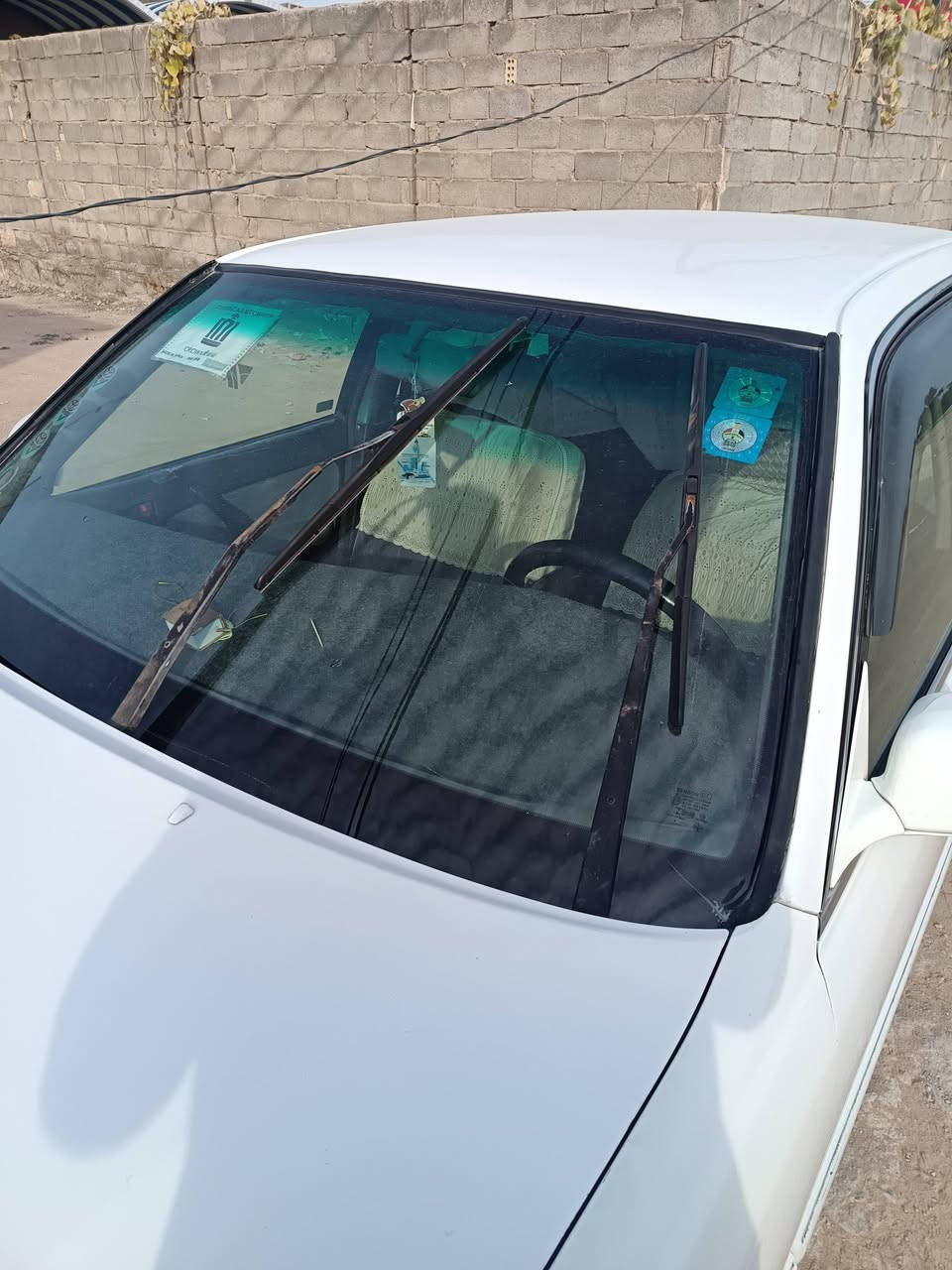 السلام عليكم
سيارة راس الثور موديل 98 لون ابيض رقم بغداد انگليزي
يسره بلاد تكم
 صبغها بلاد ما عدا الجاملغ الخلف الصدر و كذلك وجه البدن والسيارة بيه سونار.. 
 التبيريد فقط غاز  السيارة باقي صبغها على البلاد
تخم تاير جديد
حدادية 80 ٪
 الشاصي مكفول و كفالة من الگص و نقل الجثة و العيب الشرعي.. الك شرط مداور.. 
مكاني النجف السعر ٩٠ و بيه مجال قليل والله يرزق الجميع..
ملاحظة اراوس اذا مع سيارة أقل مع الفارق
الاتصال ***********

***********
