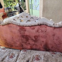 لون خمري • نظيف • ٣ كوشات