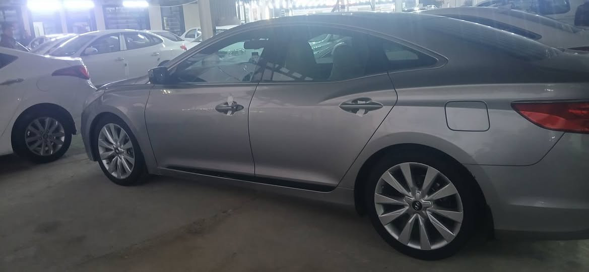 سلام عليكم  ازيره كفاله عامه فول بصمه 2012 حداديه مكينه وكيري وتخم تاير جديد ثاني يوم تحويل سنويه ال30  ال سعر125 وبيه مجال***********
