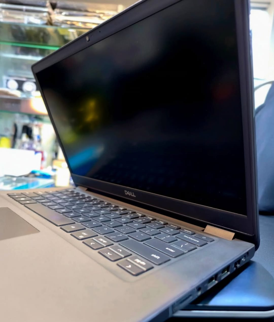 Laptop Dell Latitude E3410
CPU : i5 10th
RAM : 8G
HARD : 256ssd
SCREEN : 14" FHD
GPU : intel
الملحقات : 
شاحنة اصلية + حقيبة و ماوس
العنوان :
 موصل - المجموعة الثقافية ـ قرب نفق الجامعة - مجمع الغانم
للتواصل : 
***********
***********

