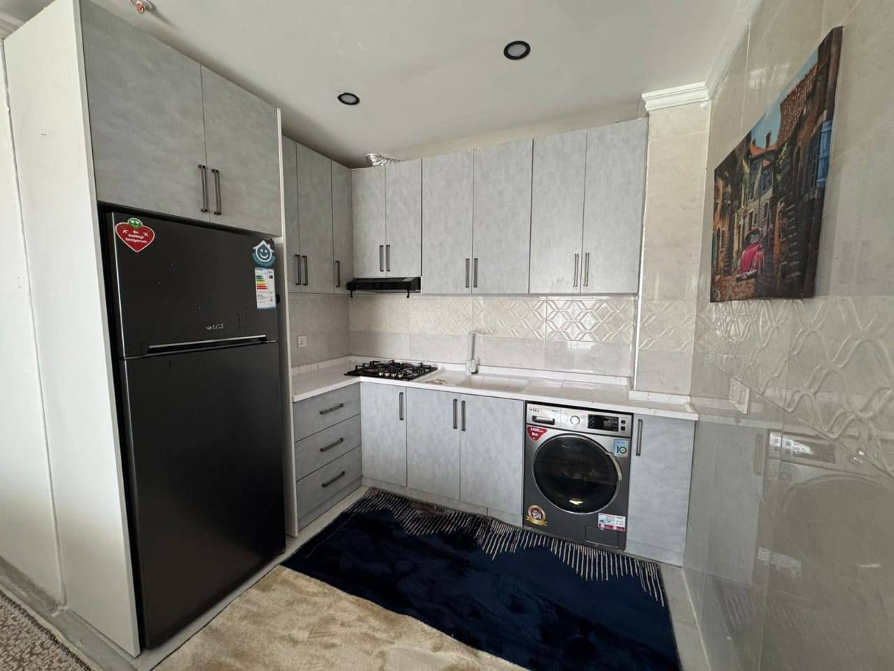 شقة للايجار او للبيع في اربيل
غرفة و صالة مؤثثة بالكامل

طابق ثاني

مساحة 100 متر

سعر الإيجار 500 $
ب مجمع واو تاور 

للأستفسار التواصل على 

الرقم *********** بي واتساب
