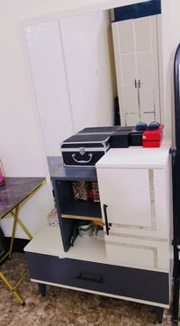 اثاث البيع كامل بس يرحم يرحم امواتكم لا تكسر سعر  ‏‪07801563259‬‏واتس