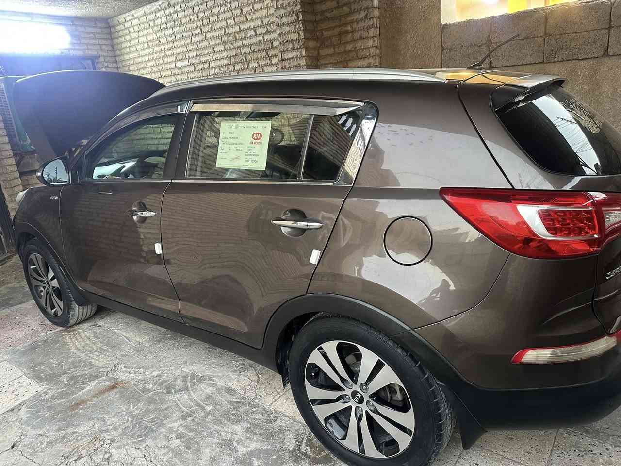 سلام عليكم كيه سبورتج موديل ٢٠١٢ خليجي فول مواصفات ماشيه ١٠٥
كير مكينه تبريد صدر كفاله عامه بيها طخه خفيفه بلحاملغ خلفي بدون داخل مباوك بلباب باقي سياره كفاله عامه سعر خاص مكان بغداد بياع رقم ***********
