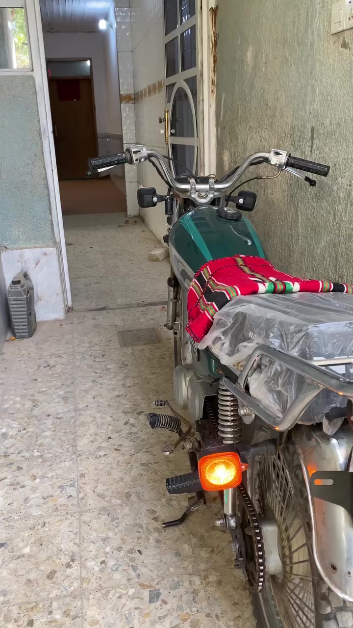 السلام عليكم/بلاش ماطور اصلي وكيله الصقر بلخان اوراق٧ كامله اصلي مو استنساخ ٢٠١٥ مكاني نجف ماطور نضيف لاتنقيص ولاتبخير كامل سعر ٥٠٠ متواجد فيس وهاذه رقم *********** راعيها مكلف بلنشرالكل
