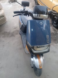 دراجه شحن للبيع بغداد البياع سعر ٧٠٠. 07755568436