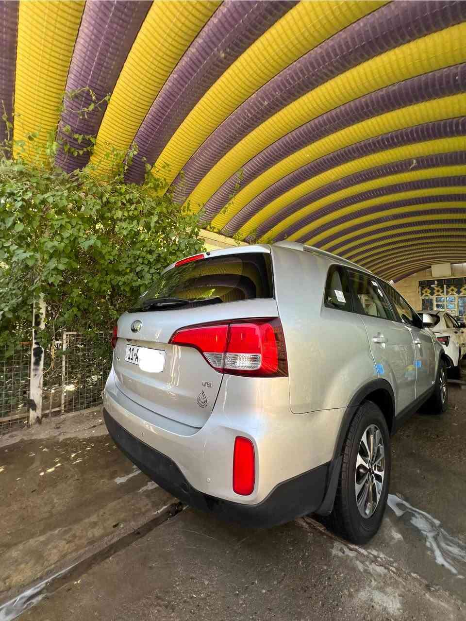 السلام عليكم للبيع كيا سورنتو 2013 شكل ال 15 خليجي رقم بغداد ب اسمي 7 راكب  V6 ماشيه 150 Km حقيقي سياره كفاله من ضربه وصبغ وتبديل تخم تاير جديد حداديه جديده تبريد ثلج سياره جاهزه وجديده سونار مرفق بل منشور 
مكان السياره ناصريه 

***********

***********
