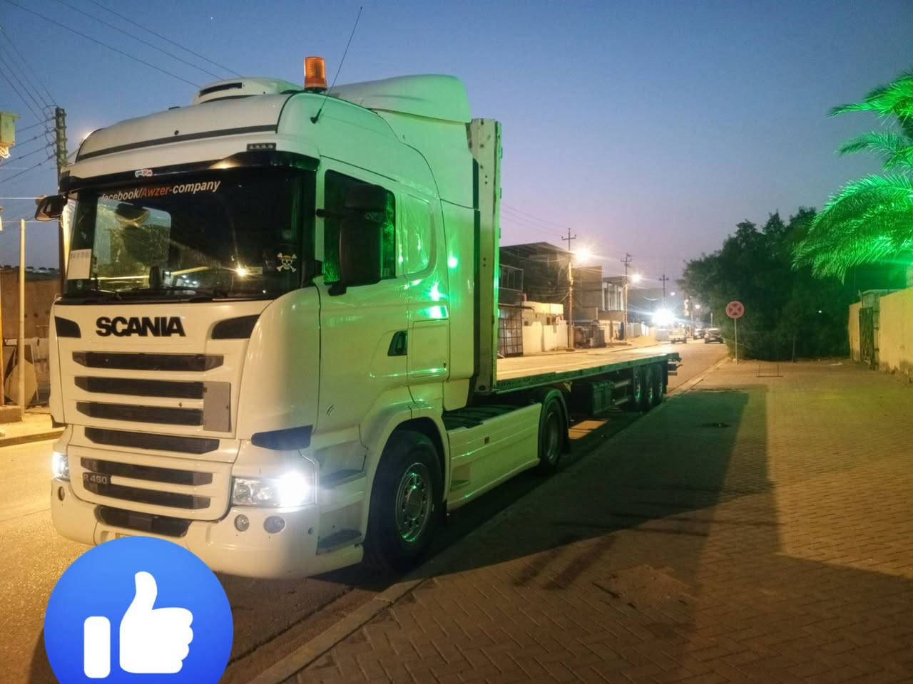 السلام عليكم سكانيا للبيع 17 دخول جديد امسجله اربيل مكينه 450 ماشيه 90 عربانه اوربيه وهذا الرقم  العنوان بصره ***********
