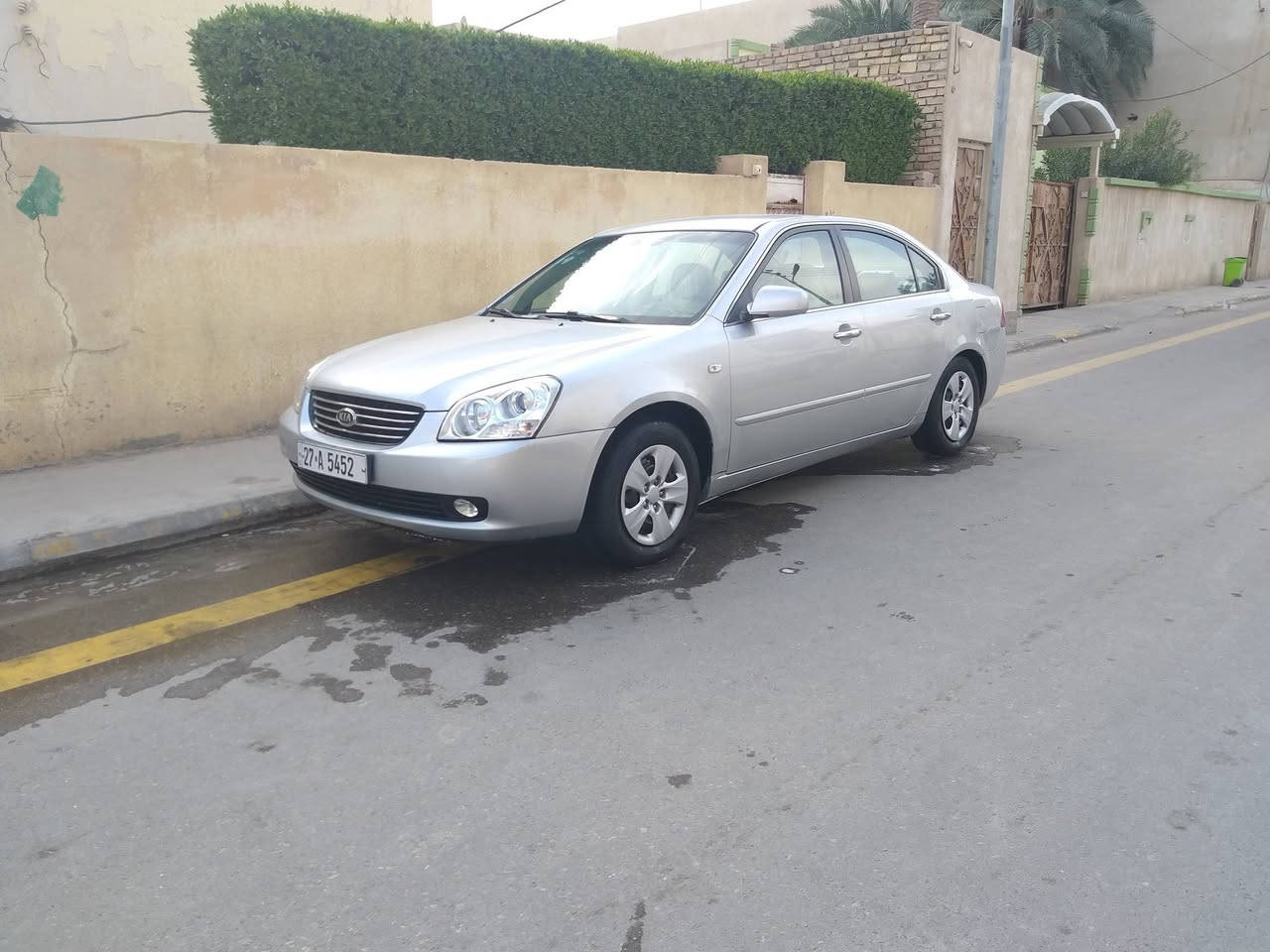 سلام عليكم اوبتيما للبيع موديل ٨خليجي مكينه ٢٠٠٠سياره بيه داير الجاملغ الخلفي والباب صبغ بدون معجون او فتح كفاله من الاخياس سعره ١١٠بيه مجال جديده السياره رقم ***********
