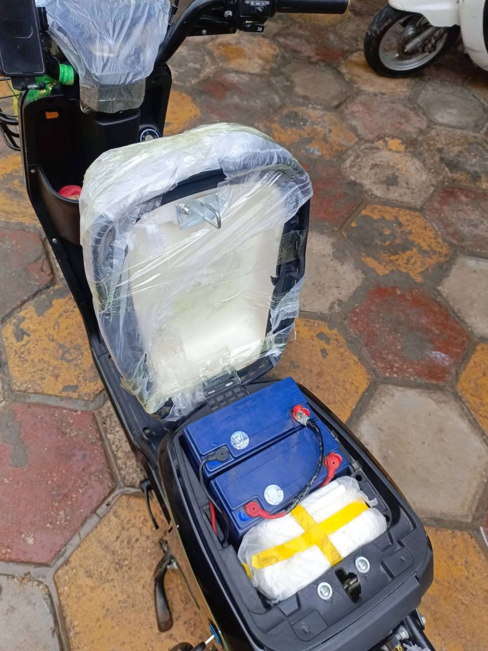 سلام عليكم دراجه شحن للبيع ار9 دراجه جديده 2026 بطاريات 22 امبير 5 بطاريات تمشي 109 كفات مرايات موجودات مكاني بصره قبله سعره 400


**إذا كنت صاحب هذا الإعلان وتريد حذفه لأي سبب، رجاءا أرسل رسالة إلى الدعم الفني**