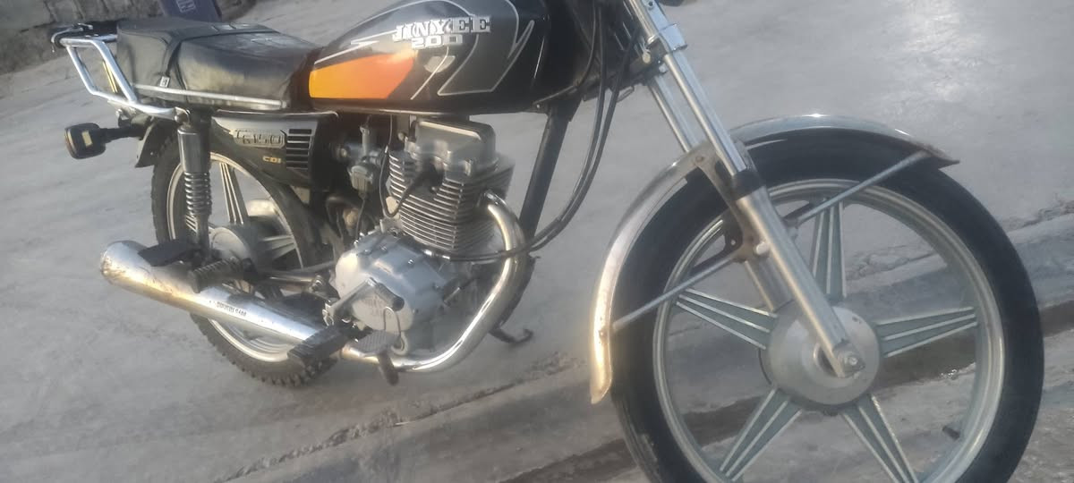 مطور البيع خمسه كير نضيف موديل 2018 اوراق كامله بي 4وراقات كمرك سعر 370وبي مجال مطور خير من الله مكاني ديالئ جلولاء  هي رقمي***********

