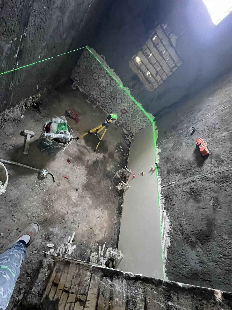 يا الله سلام عليكم خلفه سيراميك رضيات وجدران وبايات دراج وبورسلين كاشي ومرمر مستعدين كافات عمال ترميم وتفليش وشرط شغل درجه وله  رقمي ***********
