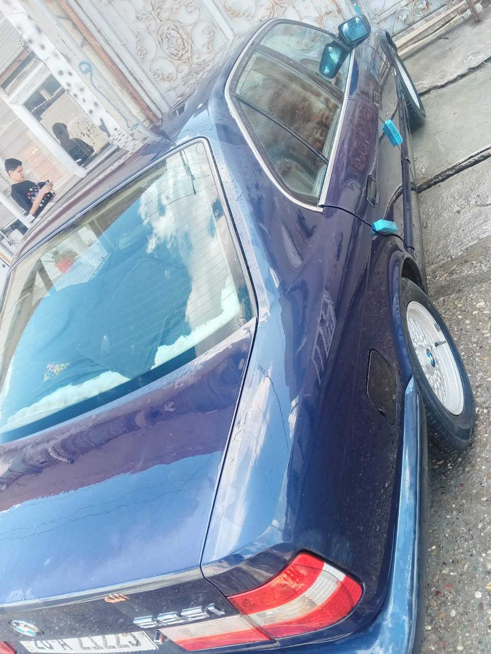 BMW 525 اصل
موديل 1991 لون ازرق غير محدد بأسمي شرط التحويل 
گير اوتماتيك محرك مفتوح 25 ..ضرر جامرلغ السائق فقط 
رقم صلاح الدين دولي لل31
مكان السيارة كركوك 
السعر 58
***********
