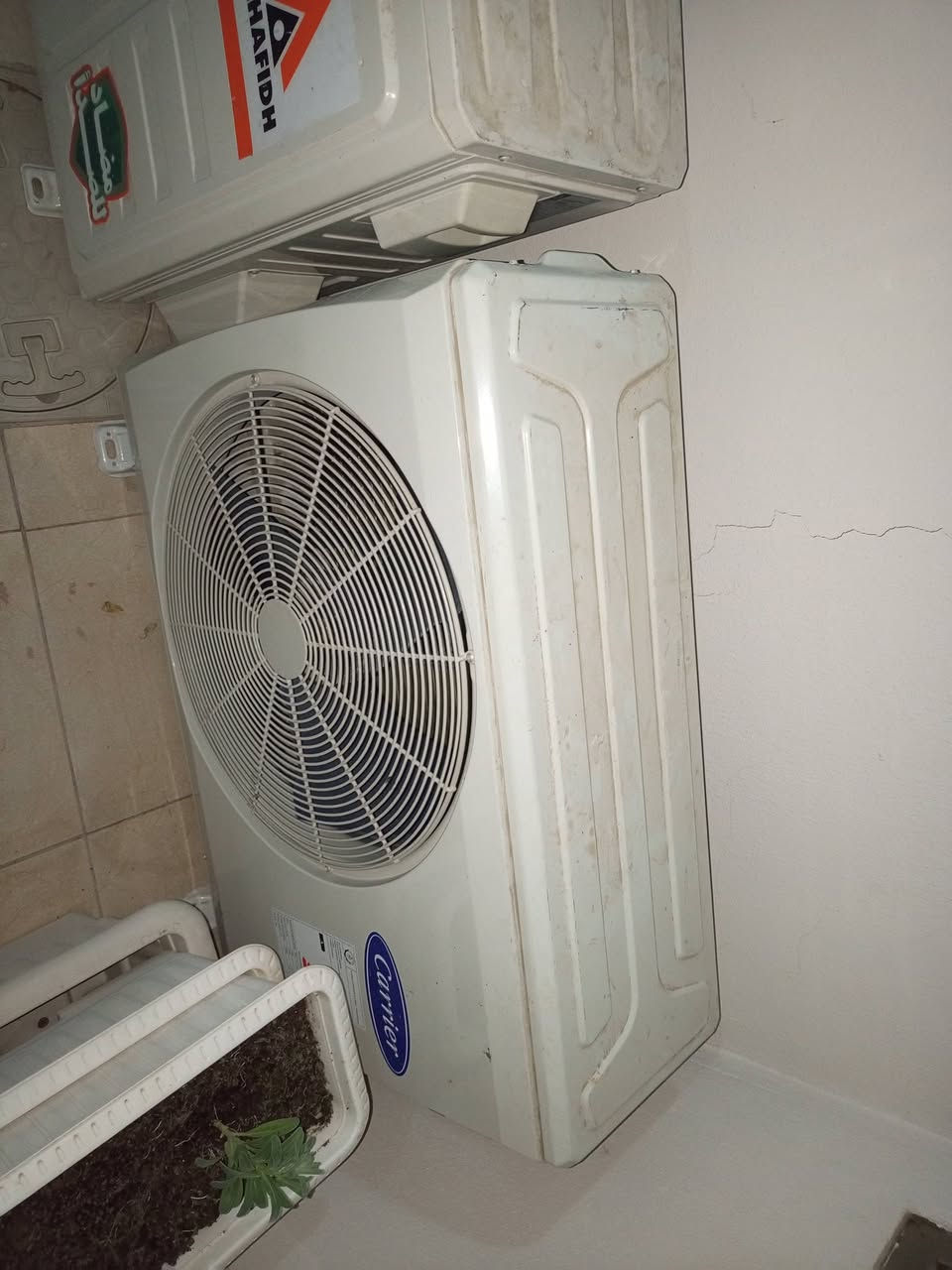 سبالت العدد 3 طن ونص كلهن
1- كارير العدد 2 طن ونص عادي  مو انفيتر
2-  حافظ  العدد 1 طن ونص عادي مو انفيتر
اجهزه بلاديه غازهن 410 غراضهن كاملات  
اجهزه مشتغلات  شهرين منصوبات بشهر 8  لحد 10
واحد ب300  قفل ابيع شلع  كلهن
مكان بغداد الشعب سريدات
تصال فقط ***********
