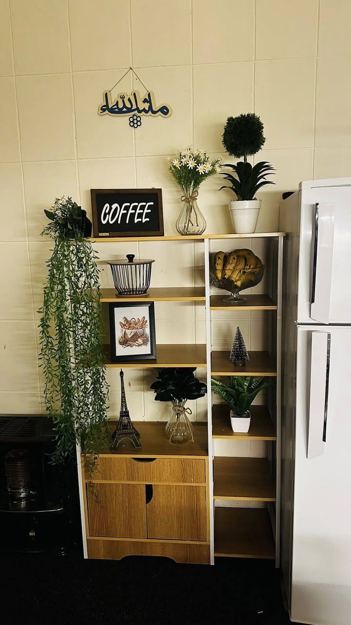 رفوف تجنن جتني هديه مصارله يومين ومعدي مكان بيتي صغير اريدهم ب٥٠ للتواصل ماسنجر او هل رقم ***********
