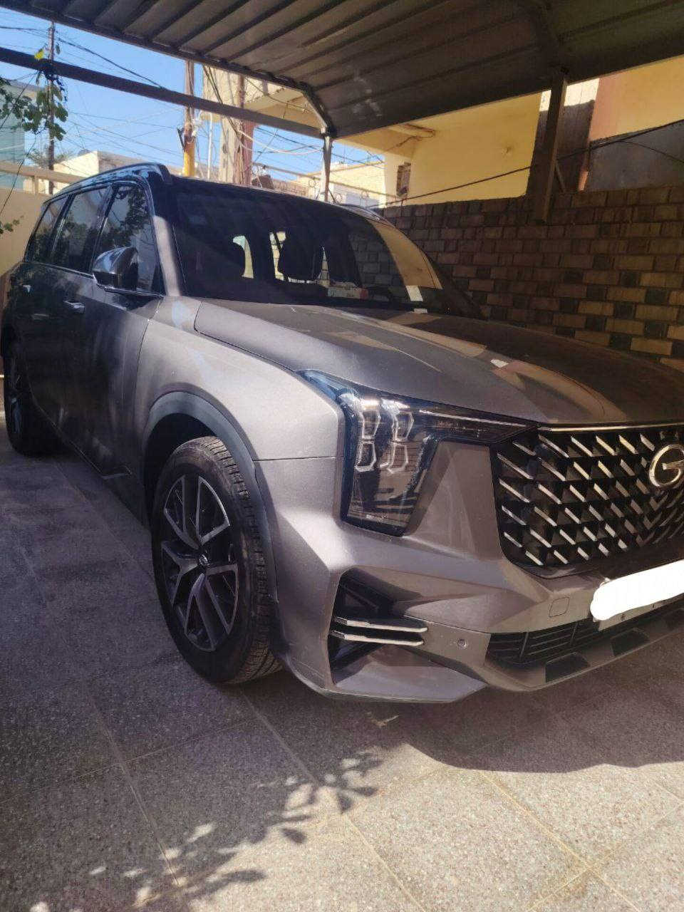 سلام عليكم سيارة جاك فئة GS8  موديل ٢٠٢٤ كامل المواصفات ٧ راكب ماشية ٣٠٠٠٠ كم تبديل الجاملغ الامامي فقط لون فيلي السعر الاتصال على موبايلي *********** ورقمها بغداد الرقم الحديث والسيارة حرة ويمكن التواصل على الواتس اب على نفس الرقم وشكرا
