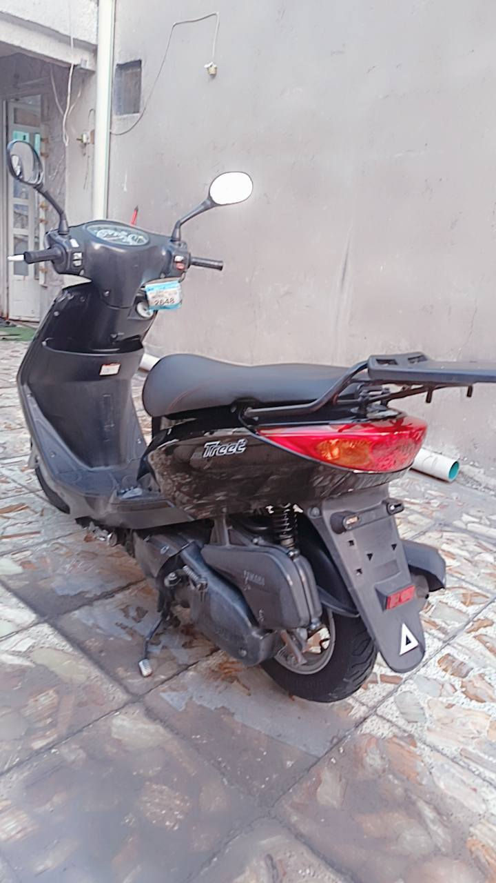 السلام عليكم شباب دراجه لكزز للبيع ماشيه 44 نضافه 100/100 المكان بغداد حي العامل الرقم ***********
