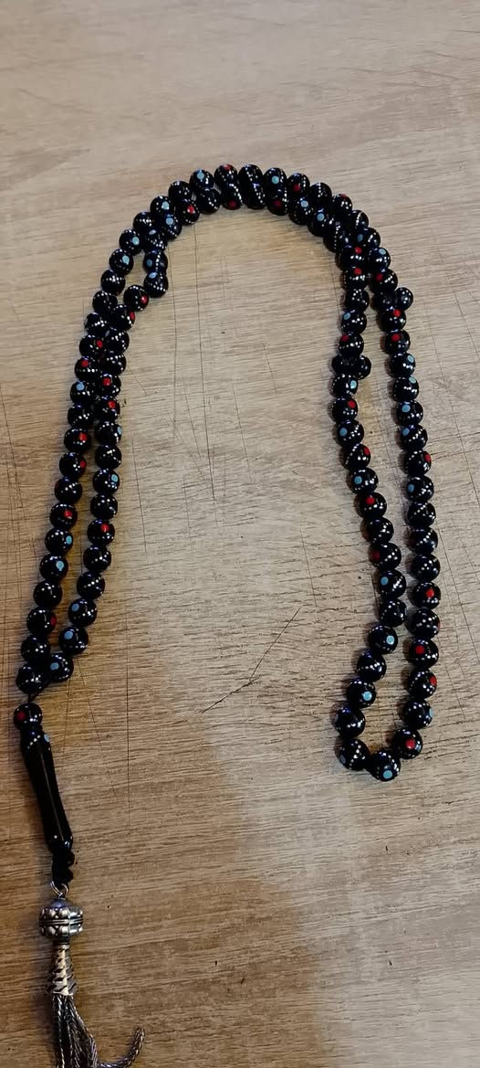 للبيع سعره 35الف وبيه مجال
يسر


**إذا كنت صاحب هذا الإعلان وتريد حذفه لأي سبب، رجاءا أرسل رسالة إلى الدعم الفني**