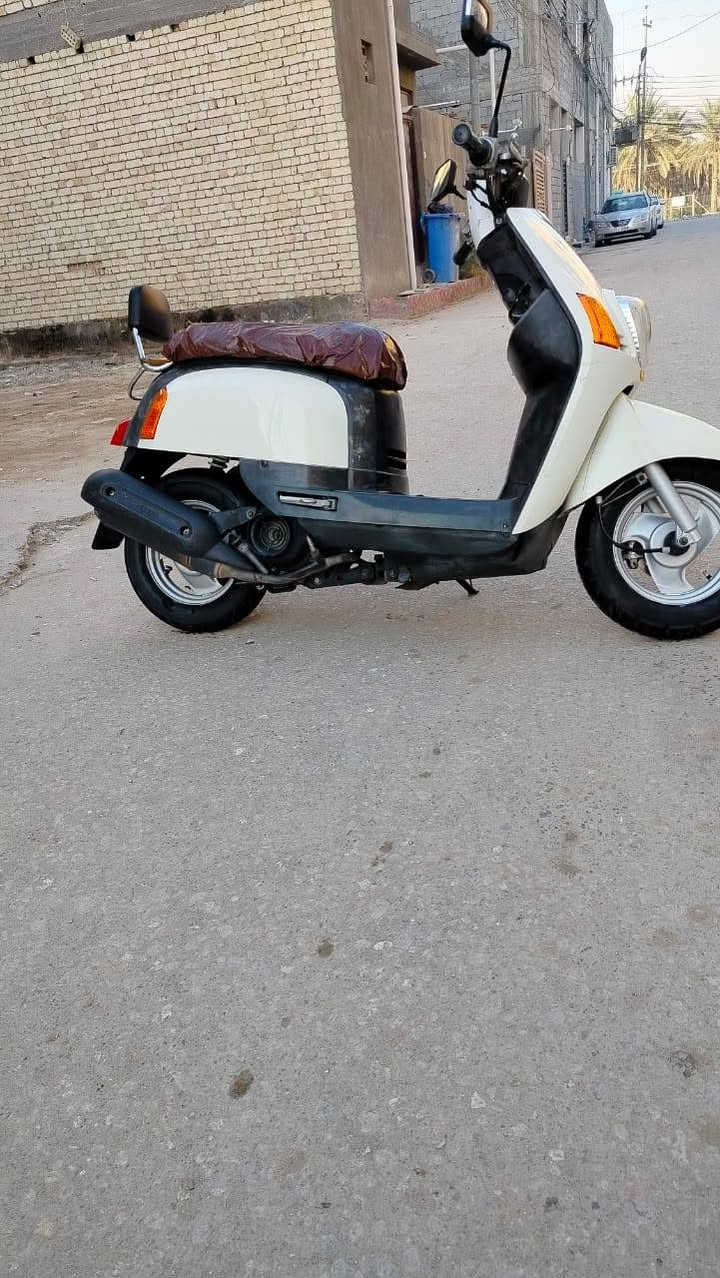 سلام عليكم ماكس بوليس للبيع برغي مامفتوح بيهه بلاد49بوشه على بلاد دراجه كله شغاله من طول لطول شغاله هورن شاير لايت وعلى بلاد كله مكفوله كفاله عامه من كفرات بلاد ومكينه مامفتوح بيهه برغي شرط الفحص هم مكينه مختمه كفرات هم مختمه سعره 800وبيها مجال مكاني كربلاء قضاء الحر ***********هذه رقمي مامتواجد فيس فقط تصال واتساب على نفس رقم❤️
