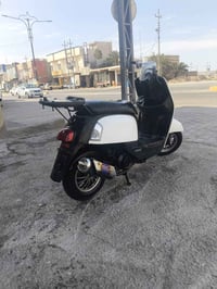 ماكس بوليس • مامفتوح • وكيل