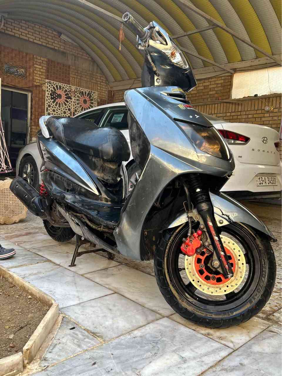 السلام عليكم دراجه سكنس فحل سرعه 120للبيع دراجه جديده شرط شلعه ومعدل نقصها بس تعديل بصيط للكفرات سعرها 650 وبيها مجال قليل كلش *********** عمارة, ميسان
