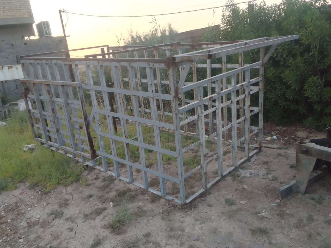 السلام عليكم حجر مال كيف حال الطول طوله 130 سم مكانه بغداد المعامل السعر 450 وبي مجال ***********
