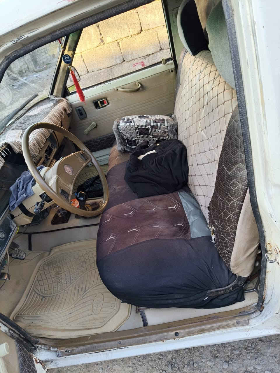 السلام عليكم بيكم 80 السياره بسمي العنوان حي الميثاق *********** بي واتساب
