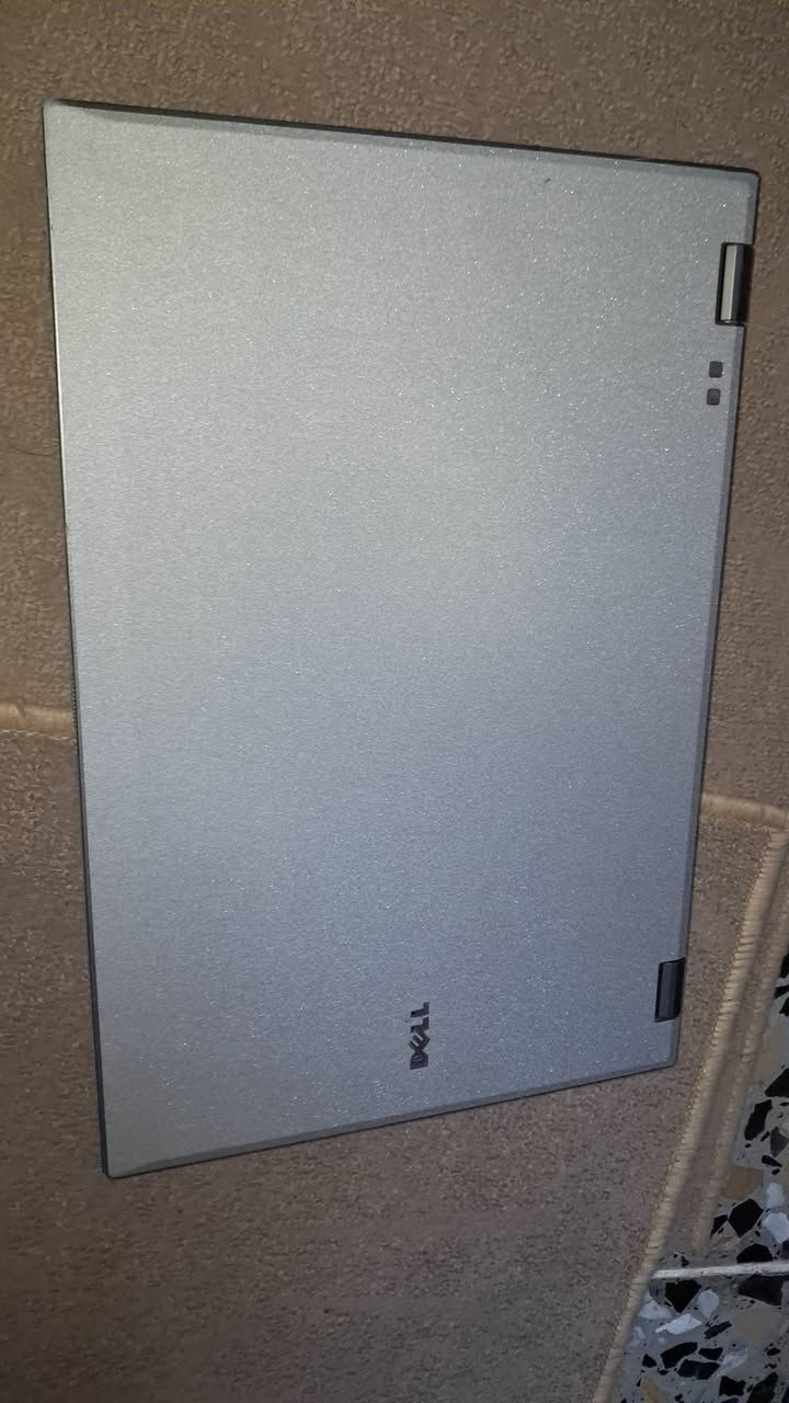 لابتوب باله اصلي غراضه كامله بس يرادله تبديل بطاريه مكاني الشعب نهاية حي اور هوة من اخلي ع كهرباء يشتغل بس اوخره يطفه يرادله تبديل بطاريه سعره ١٠٠ وبيه مجال


**إذا كنت صاحب هذا الإعلان وتريد حذفه لأي سبب، رجاءا أرسل رسالة إلى الدعم الفني**