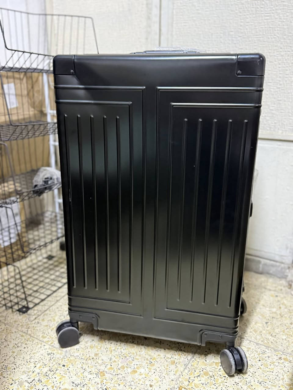 جنطة حديد بالكامل القياس الكبير الارتفاع 75cm في العرض 45 cm وزن ثقيل بيها مشكله القفل لي بالنص ما اعرف شلون ينقفل  الباقي طبيعي السعر 55 الف على الفحص المهتم يدخل خاص


**إذا كنت صاحب هذا الإعلان وتريد حذفه لأي سبب، رجاءا أرسل رسالة إلى الدعم الفني**