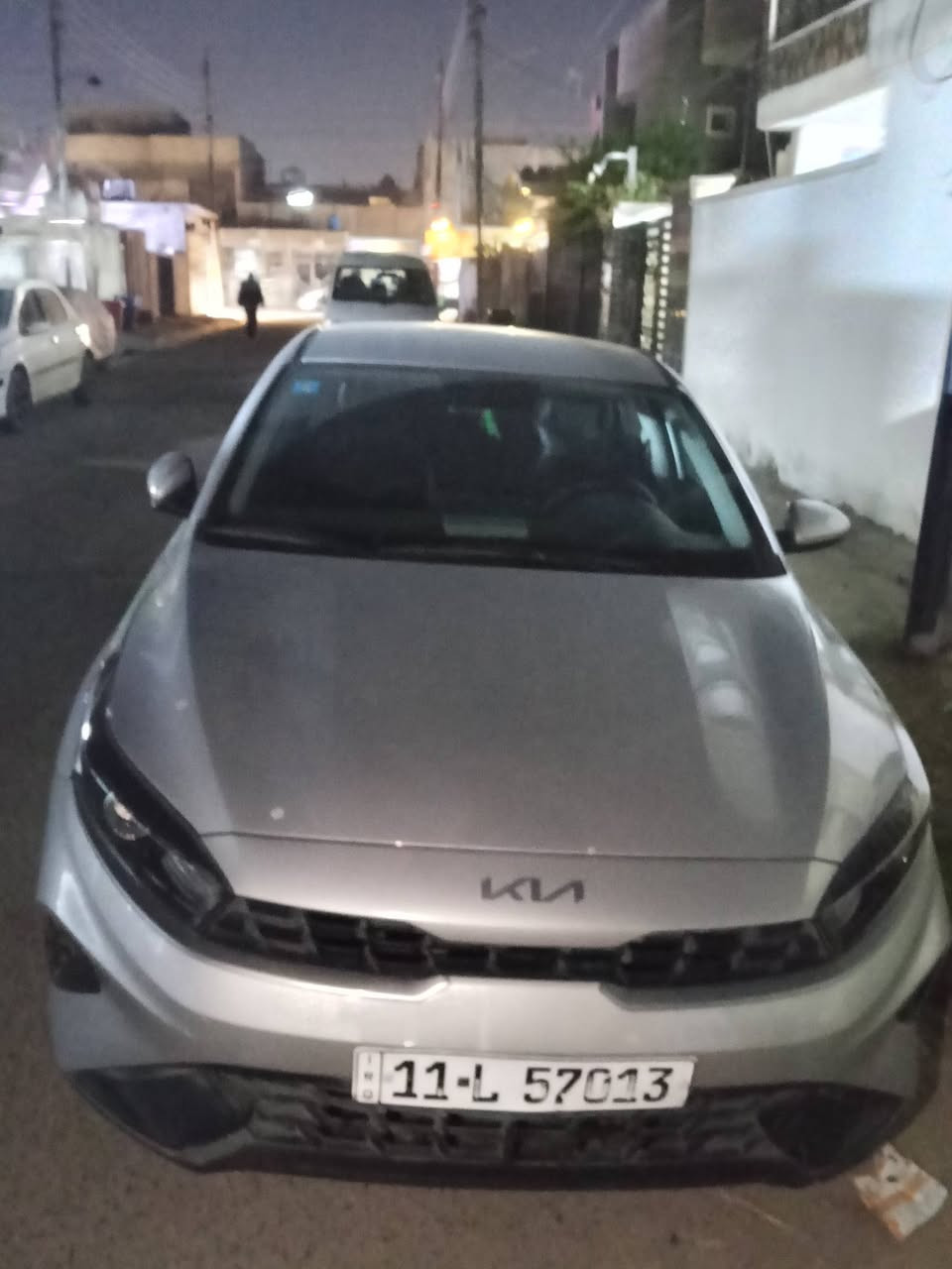 سيراتو للبيع وارد خليجي ماشيه 19الف سياره بيهه بارد قليل مكفوله من صبغ سعر 165بيهه مجال رقم ***********
