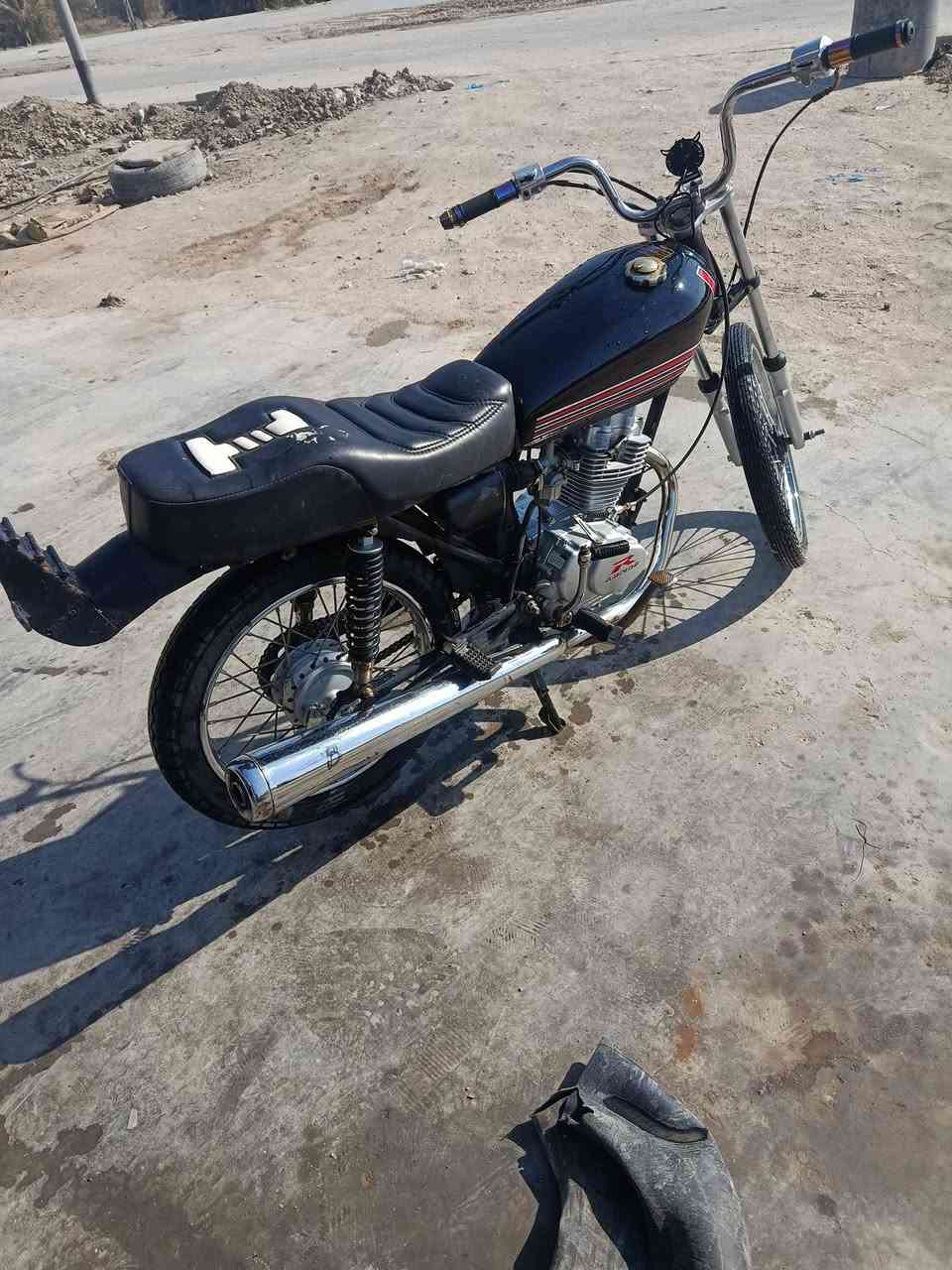 سلام عليكم دراجه البيع  تعمير 25 كلك كلك مكفوله من كلشي محرك برقي ما مفتوح بيه ما مفيلسه صوته ناعم يخبل شلعته شك الكاع سعر 600وبيه مجال دراجه خير من الله  موه شراي لتكسر بسعر 
مكان ناصريه مركز ....رقم التصال ***********
