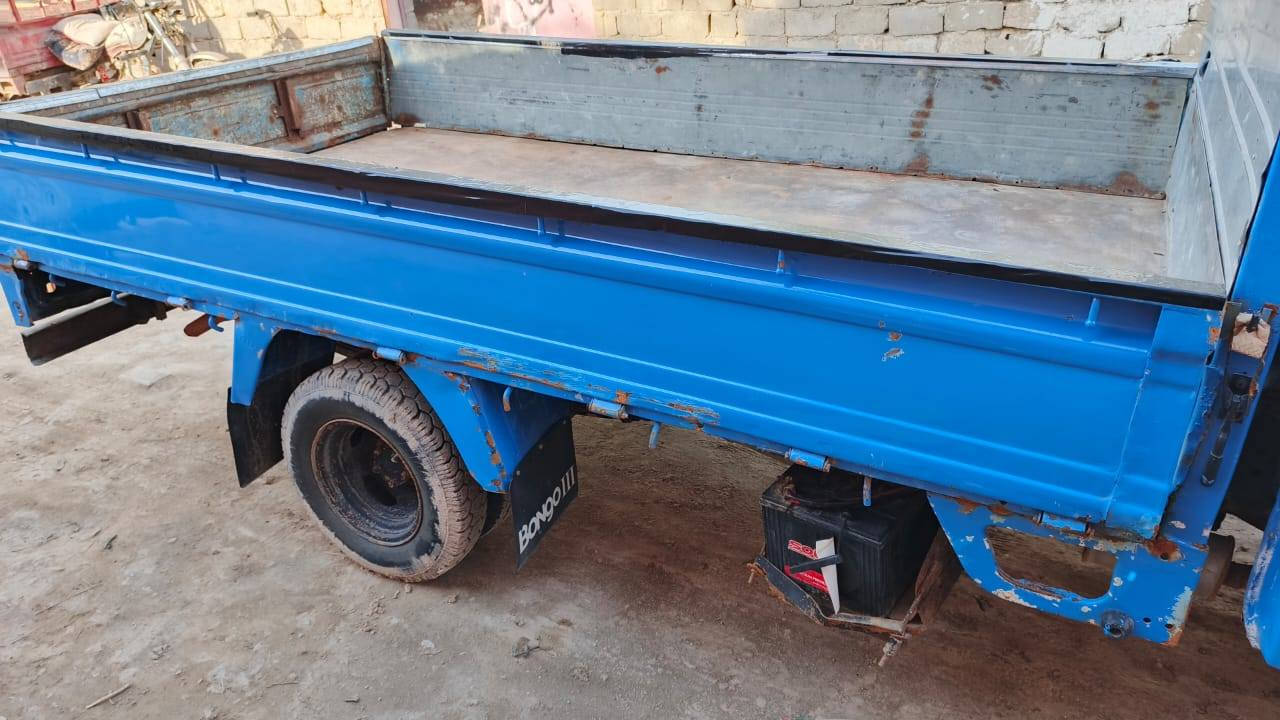 السلام عليكم سياره كيا بنكو موديل 95شاصي مكفول مكينه مكفوله كير مكفول سياره مصبوغه جماليه فقط ماعايزها اي شي رقم انكليزي  اتصل مامتواجد خاص***********
