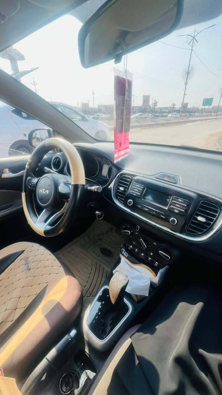 السلام عليكم 
كيا بيجاس خليجي محرك 1400  للبيع مديل 2023
رقم مثنى نكليزي تحويل اي وقت 
سياره جاهزه كبل لشارع  مكان سياره سماوه 
كفاله بيها بس جاملغ امامي بي بارد قليل 
***********
