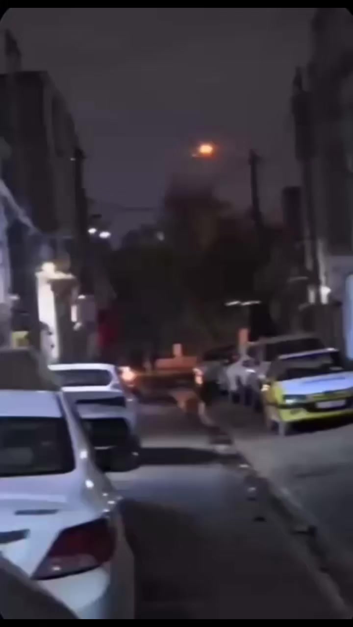 السلام عليكم بيت للبيع الحريه الاولى يقع مابين الحديقه بشارع الربيع وبين شارع الكازينو ٤٦ متر جاهز للسكن لاستفسار الاتصال على الرقم او واتساب ***********
