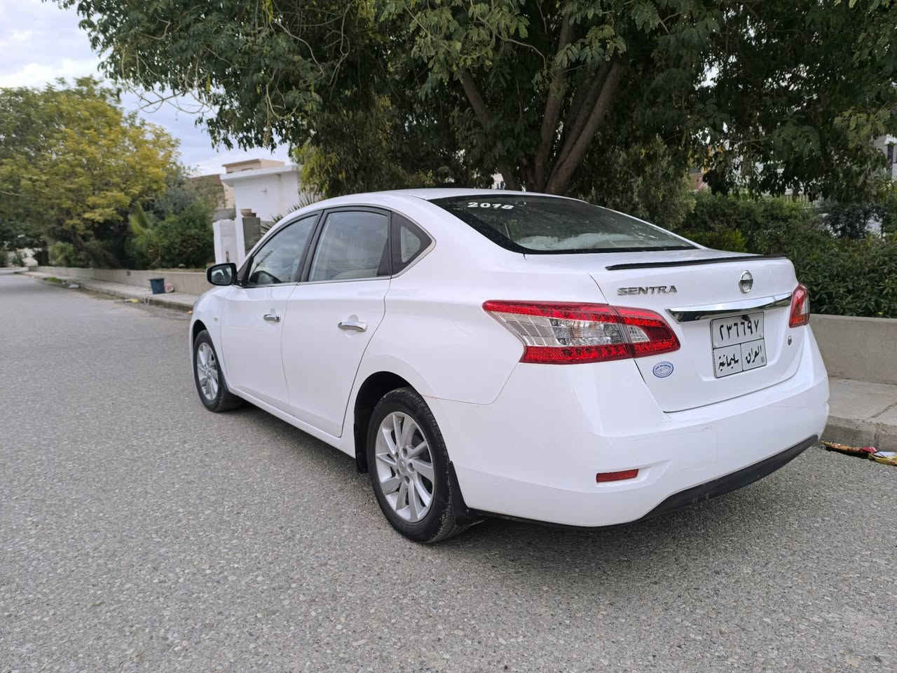 نیسان سینترا خلیجی.2018 سپی.تەنها 56 هەزار ڕۆشتووە.دوو پارچەی بەخە بێ ناو گرتن....هەمووی لۆکە لە سەر شەریکە.شوین کفری.کلار.سعر.118م.***********
