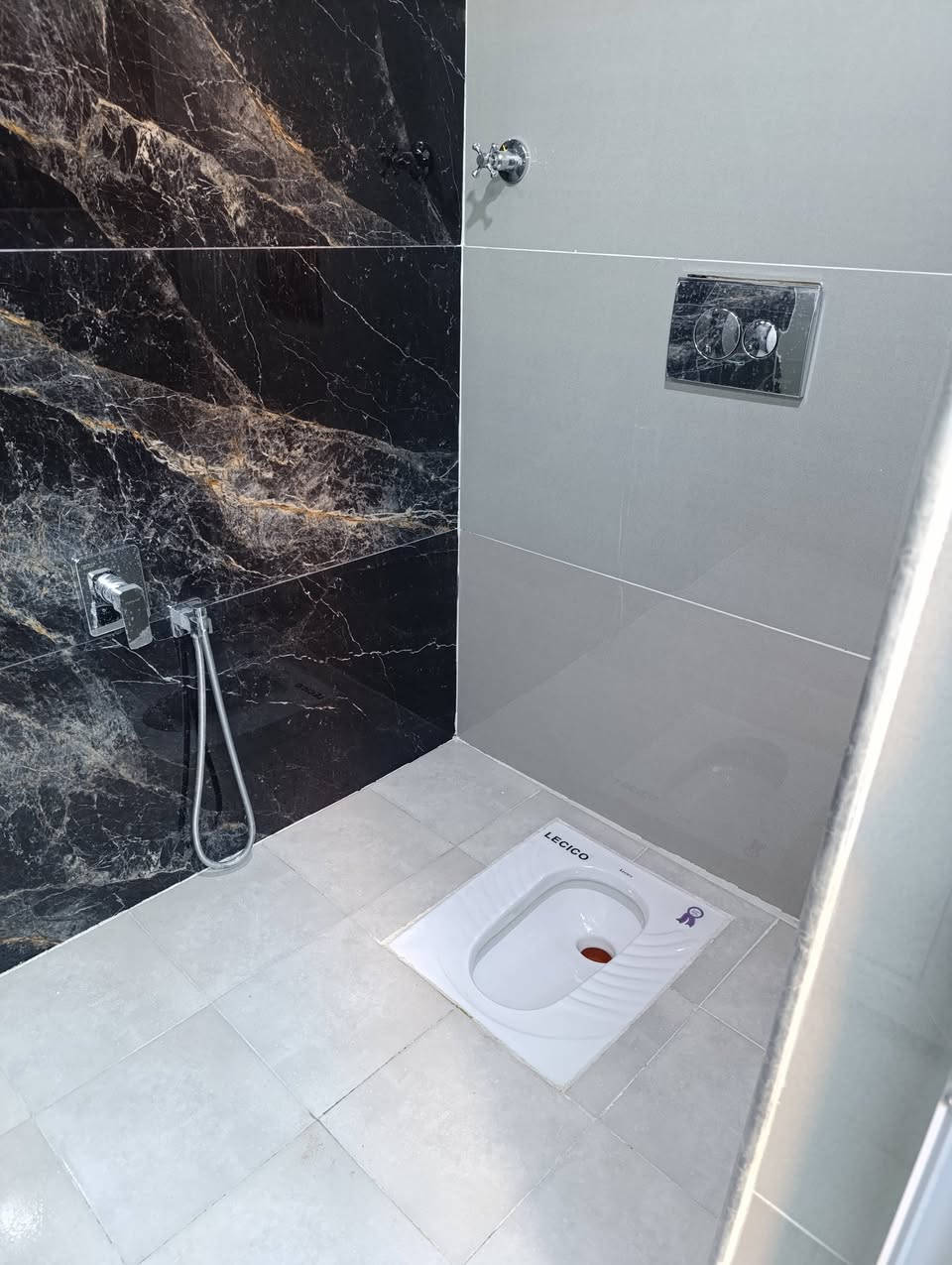 بسم الله الرحمن الرحيم 
خلفه سيراميك 🏩مستعدون لعمل كافه انواع السيراميك👍بورسلين 120 ×60
👷‍♂️ جداري وارضي  حسب طلب ابو البيت ماده اسمنت👇شغل درجه اوله شغل ع #اليزر وگبان  قطع السيراميك في #القاطعه   🔨 وتدالل 🌹الشغل داخل #الناصريه فقط📞رقم***********  متوفر واتساب 👉 الله يرزق الجميع يارب بحق محمد وال محمد 🤲
