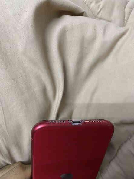 ايفون 11 عادي احمر مبدل شاشة وبطارية شاشة 3 خيرات شحن ميصرف للبيع مكاني بغداد بياع السعر 215 وبي مجال ***********
