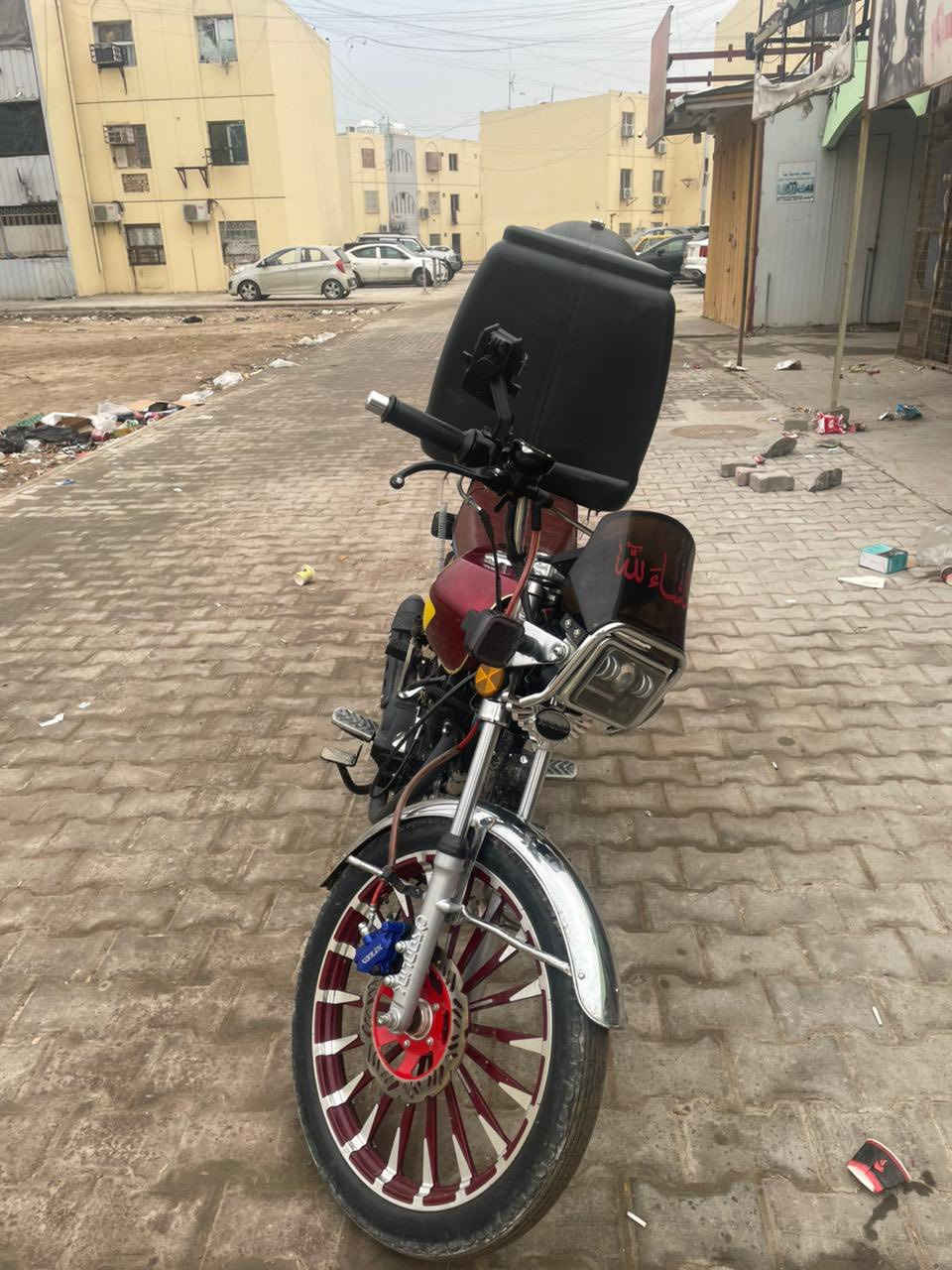 سلام عليكم دراجه سيڤان موديل 2026دراجه كامله من كلشي دراجه جديده مكينه مكفوله دراجه فول  شاشه بصمه تشغيل عن بعد دراجه نضيفه كلش انضف منل صور مكاني بغداد الطالبيه 750 وبيه مجال ***********

