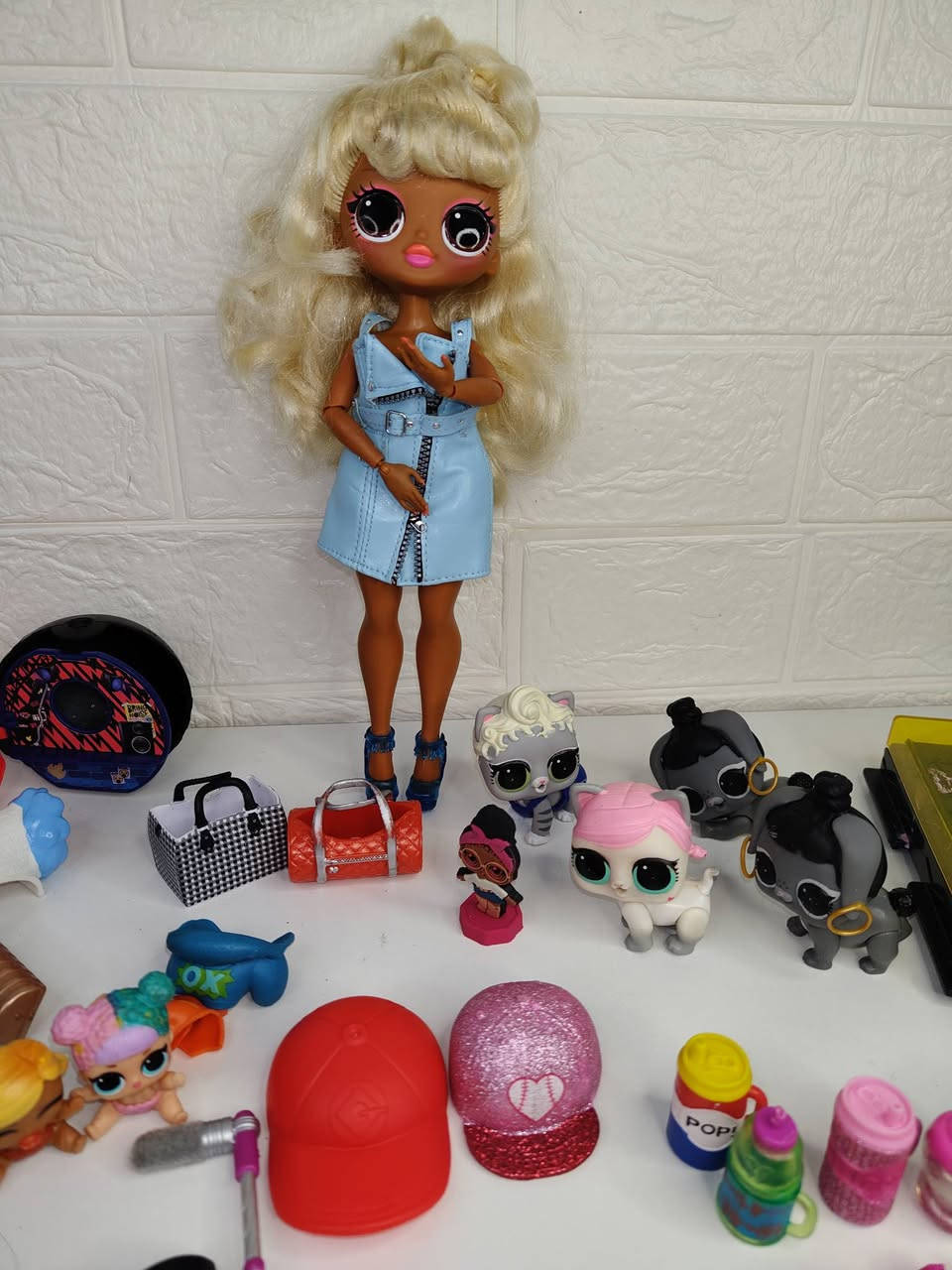 مجموعة لول وجهاز لول موسيقي شغال المجموعة كاملة 18 الف


**إذا كنت صاحب هذا الإعلان وتريد حذفه لأي سبب، رجاءا أرسل رسالة إلى الدعم الفني**